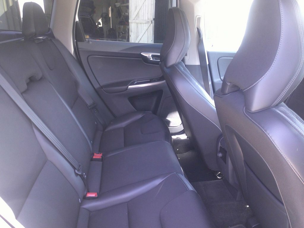Volvo XC60 2L Se Nav White #4