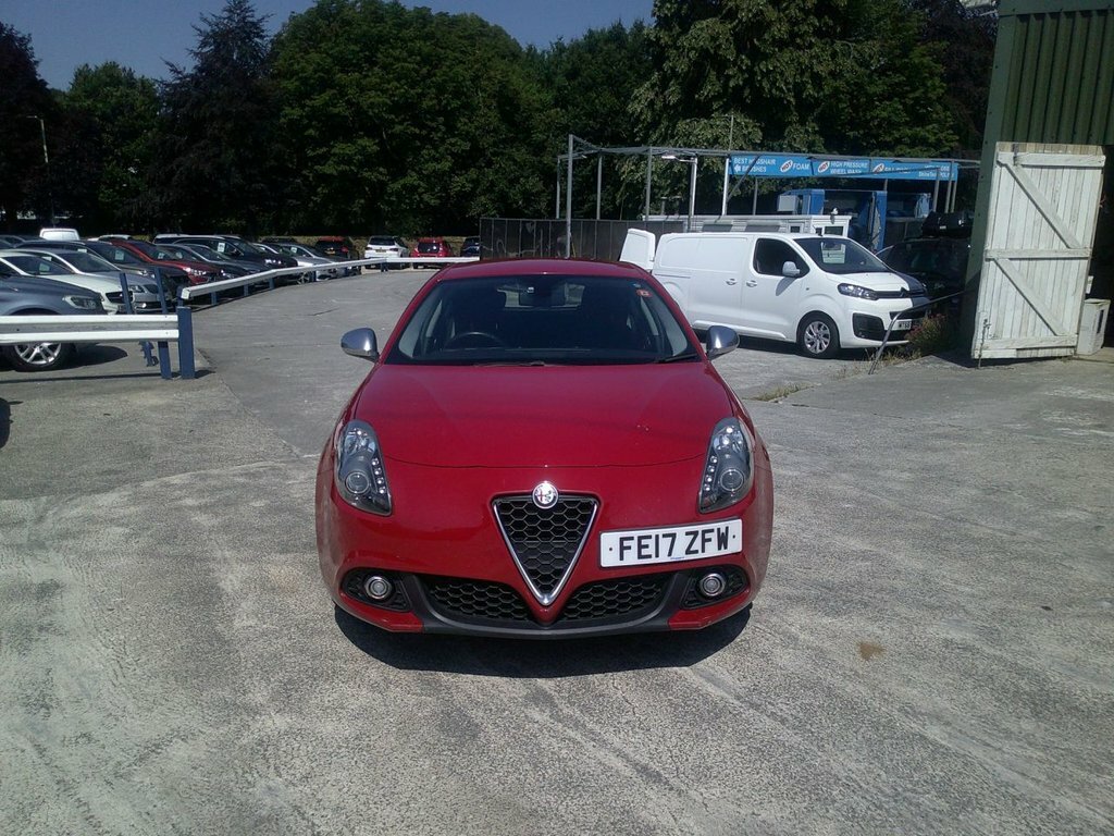 Alfa Romeo Giulietta 1.4L Super Red #3