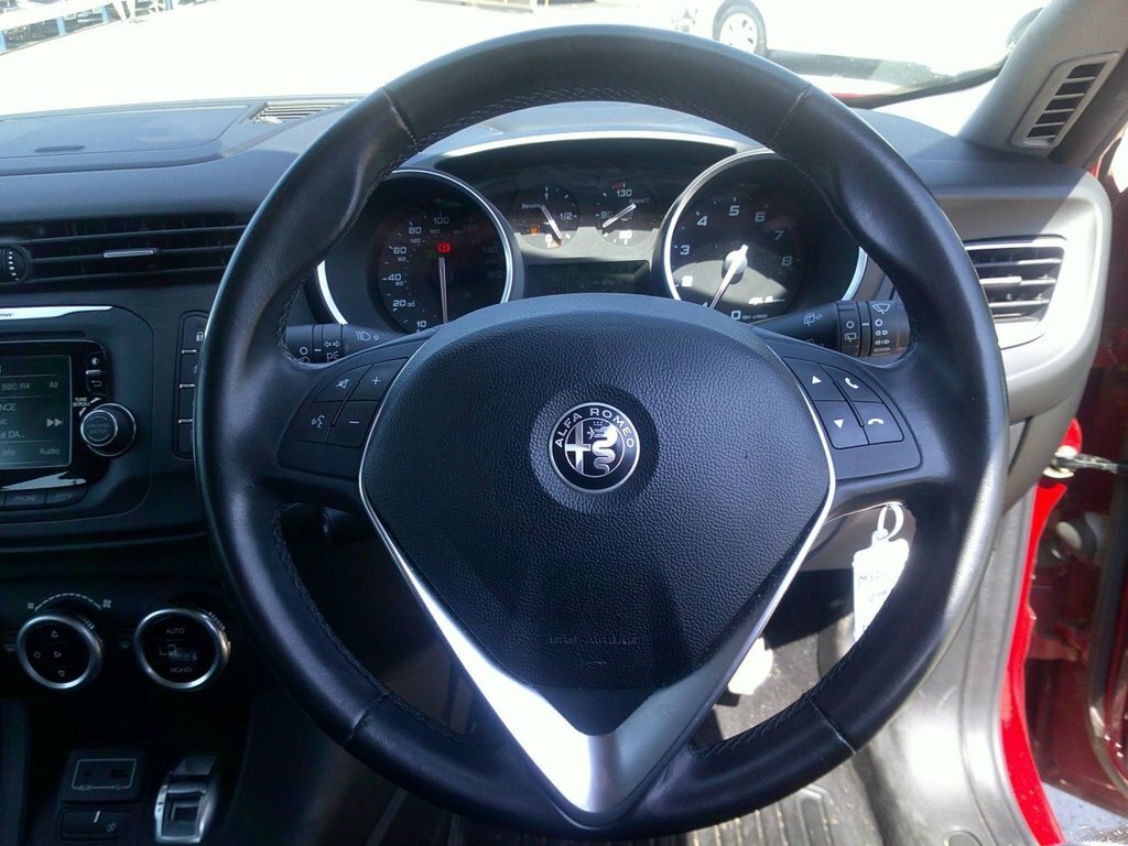 Alfa Romeo Giulietta 1.7 1750 Tbi Veloce Hatchback Tct Euro #13