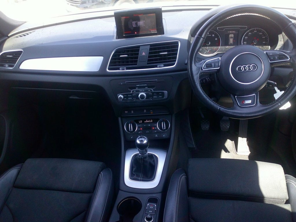 Audi Q3 1.4L S Line Edition YB17UBV White #2