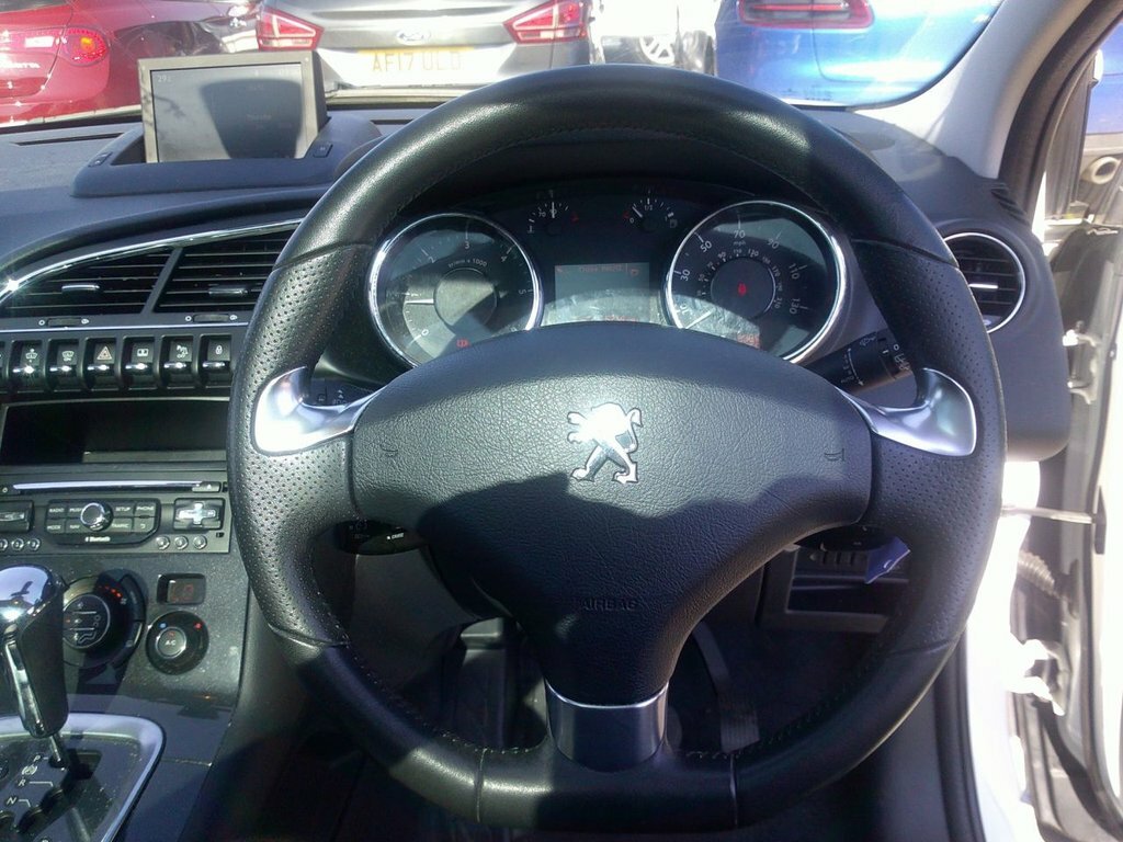 Peugeot 3008 Suv 1.2 Puretech Allure Euro 6 Ss 201666 Grey #14