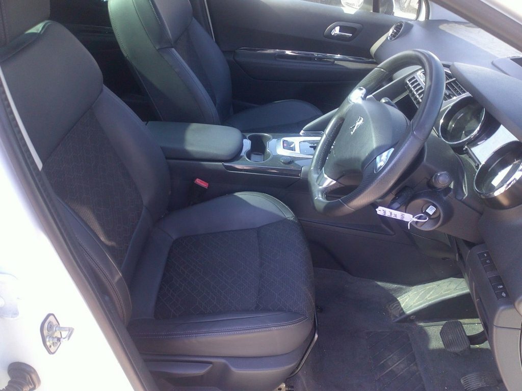 Peugeot 3008 1.6L Allure White #6