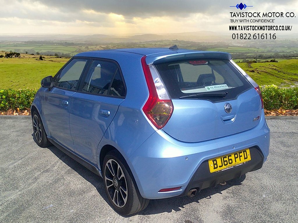 MG MG3 1.5 3 Style Lux Vti-tech 106 Bhp White #9
