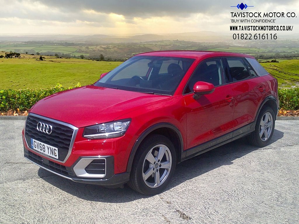 Audi Q2 1L Sport Red #4