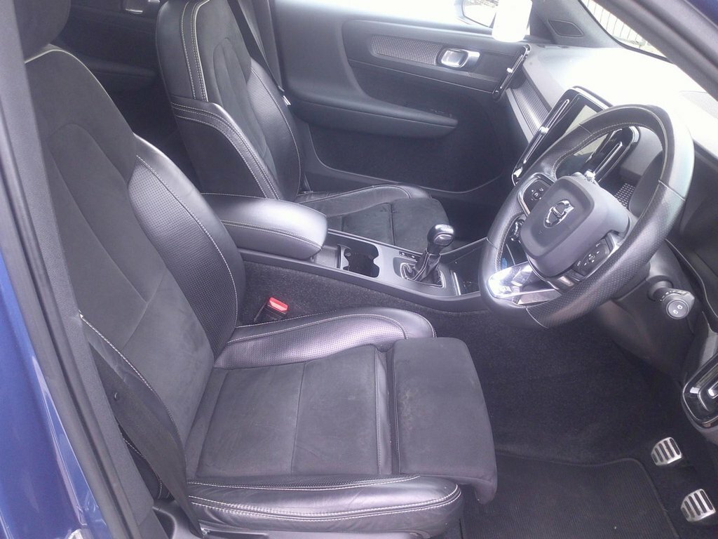 Volvo XC40 2L R-design Pro Blue #6