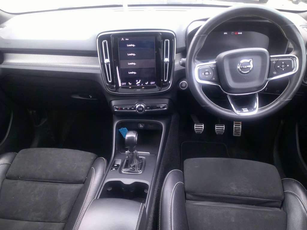 Volvo XC40 2L R-design Pro Blue #2