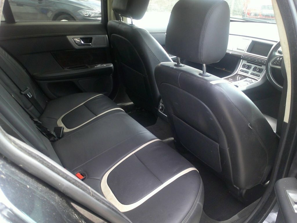 Jaguar XF 2.2L Portfolio Grey #5