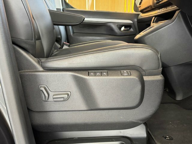 Peugeot e-Traveller 100Kw Allure Long 8 Seat 75Kwh Black #17