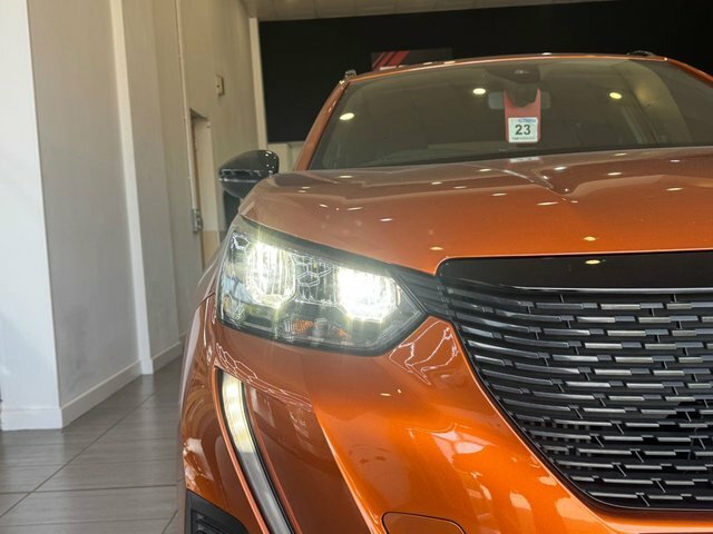 Peugeot 2008 1.2 Puretech Active Premium Suv Manua HT23EBK Orange #4