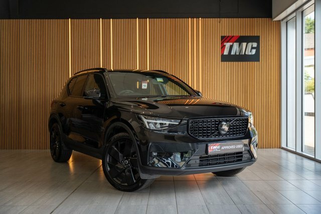 Volvo XC40 2.0 B4 Mhev Plus Black Edition Suv Hybr YG75UVC Black
