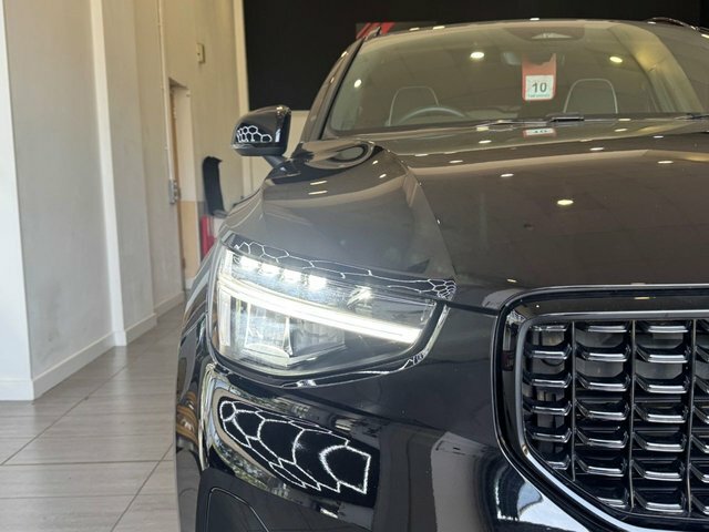 Volvo XC40 2.0 B4 Mhev Plus Black Edition Suv Hybr YG75UVC Black #5
