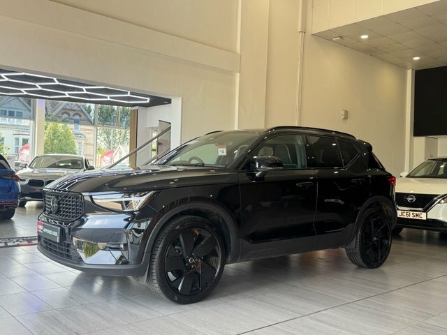 Volvo XC40 2.0 B4 Mhev Plus Black Edition Suv Hybr YG75UVC Black #4