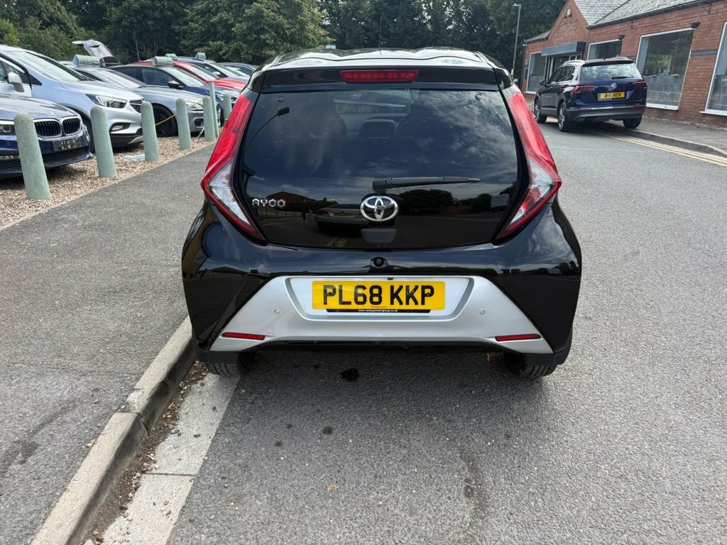 Toyota Aygo 1L X-plore PL68KKP Black #6