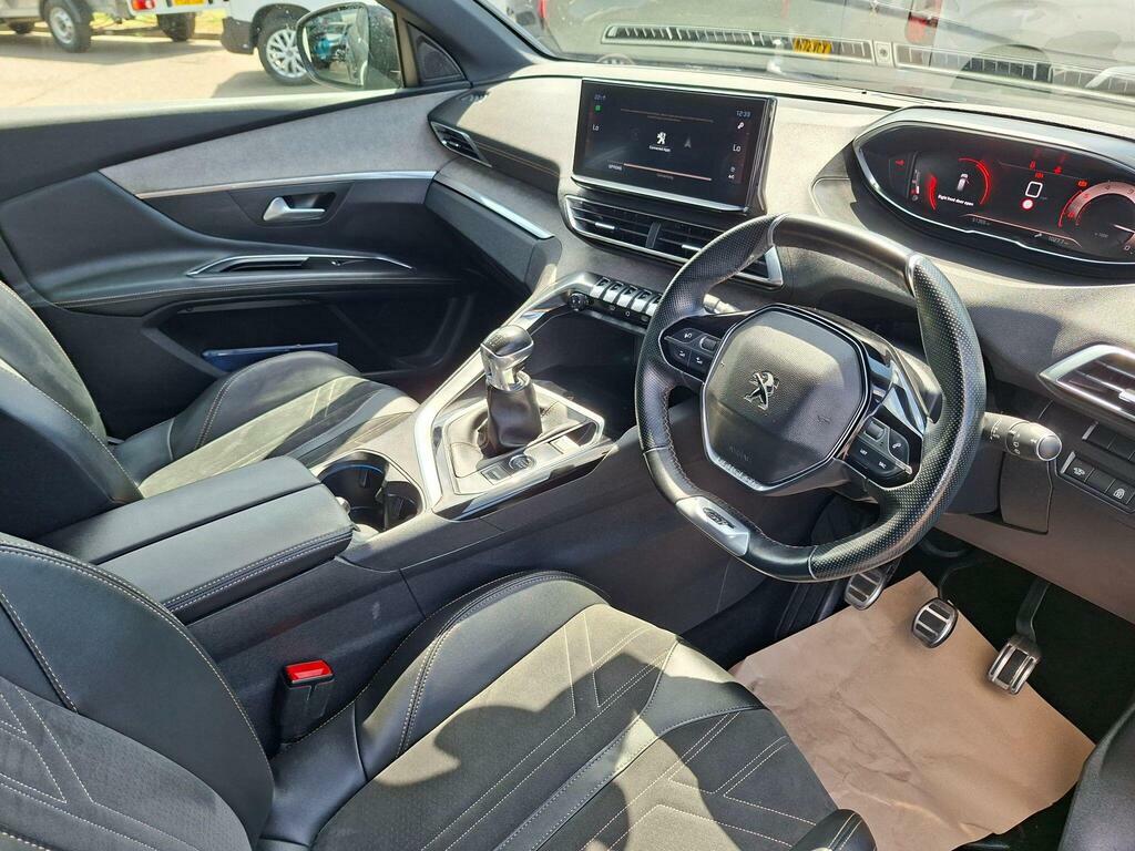 Peugeot 3008 1.5 Bluehdi Gt Euro 6 Ss FM21LFX Black #3