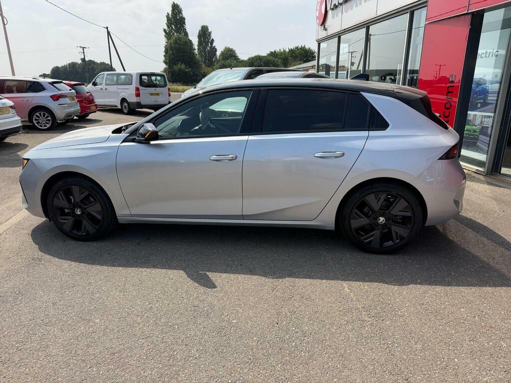 Vauxhall Astra 54Kwh Gs FG74MUB Silver #3