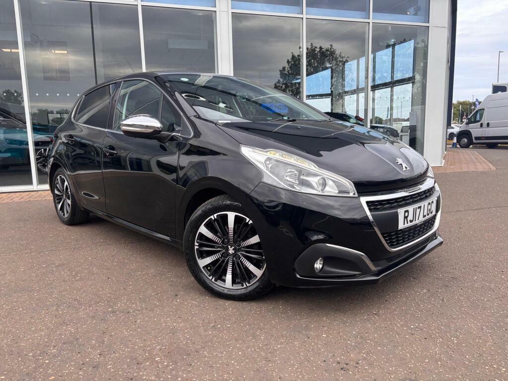 Peugeot 208 1.2 Puretech Allure Premium Euro 6 Black