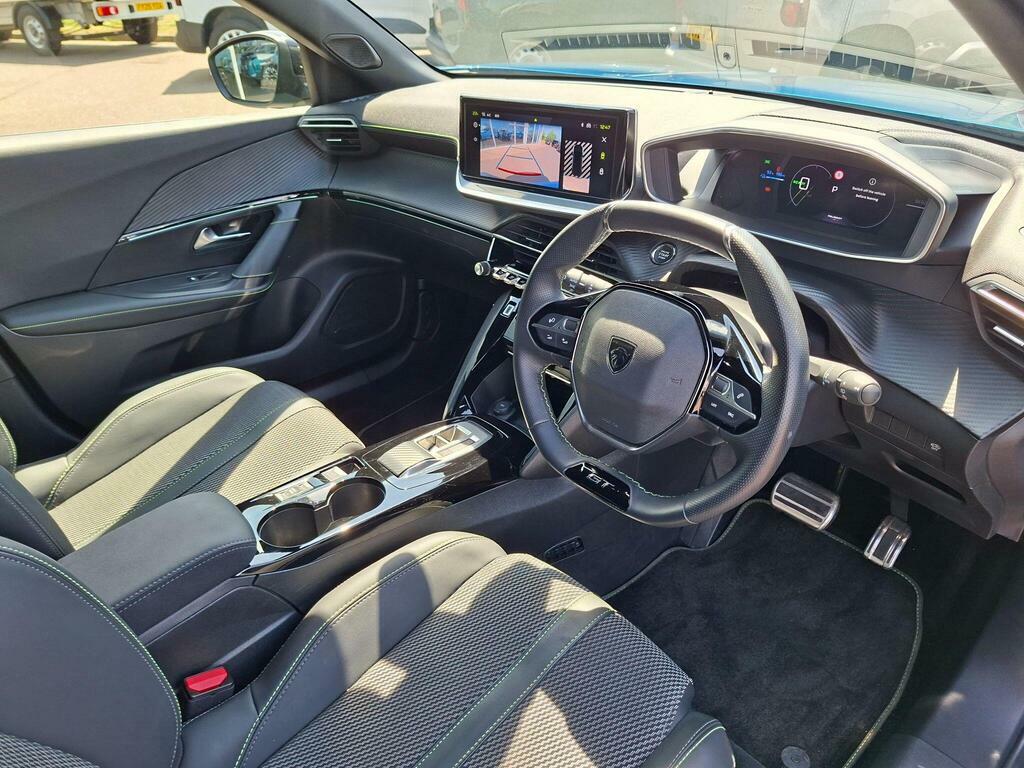 Peugeot e-2008 50Kwh Gt 7Kw Charger Blue #2