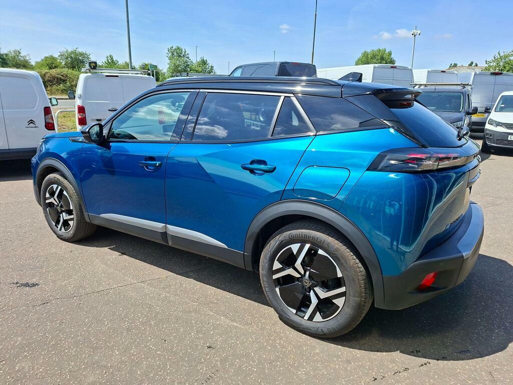 Peugeot e-2008 50Kwh Gt 7Kw Charger Blue #6