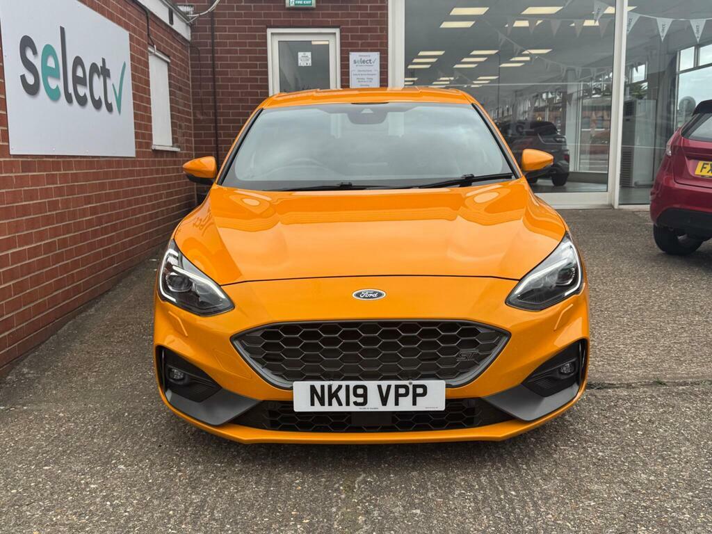 Ford Focus 2.3T Ecoboost St Euro 6 Ss NK19VPP Orange #6