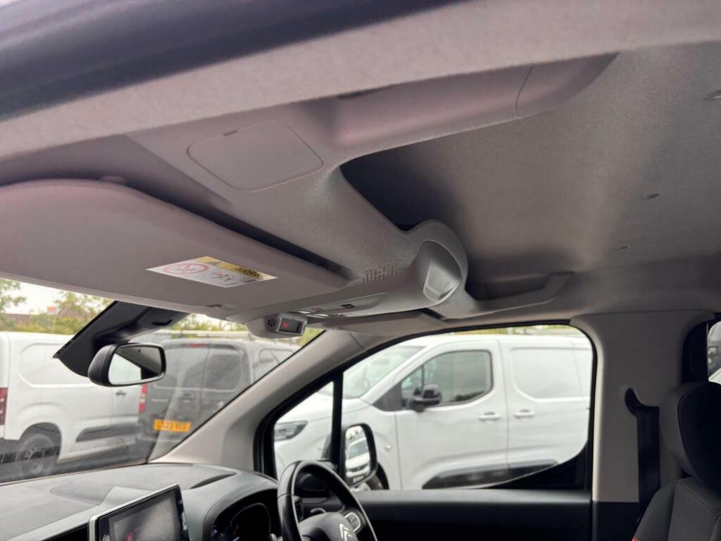 Citroen Berlingo 3 Seat Wheelchair Accessible Vehicle W Grey #42