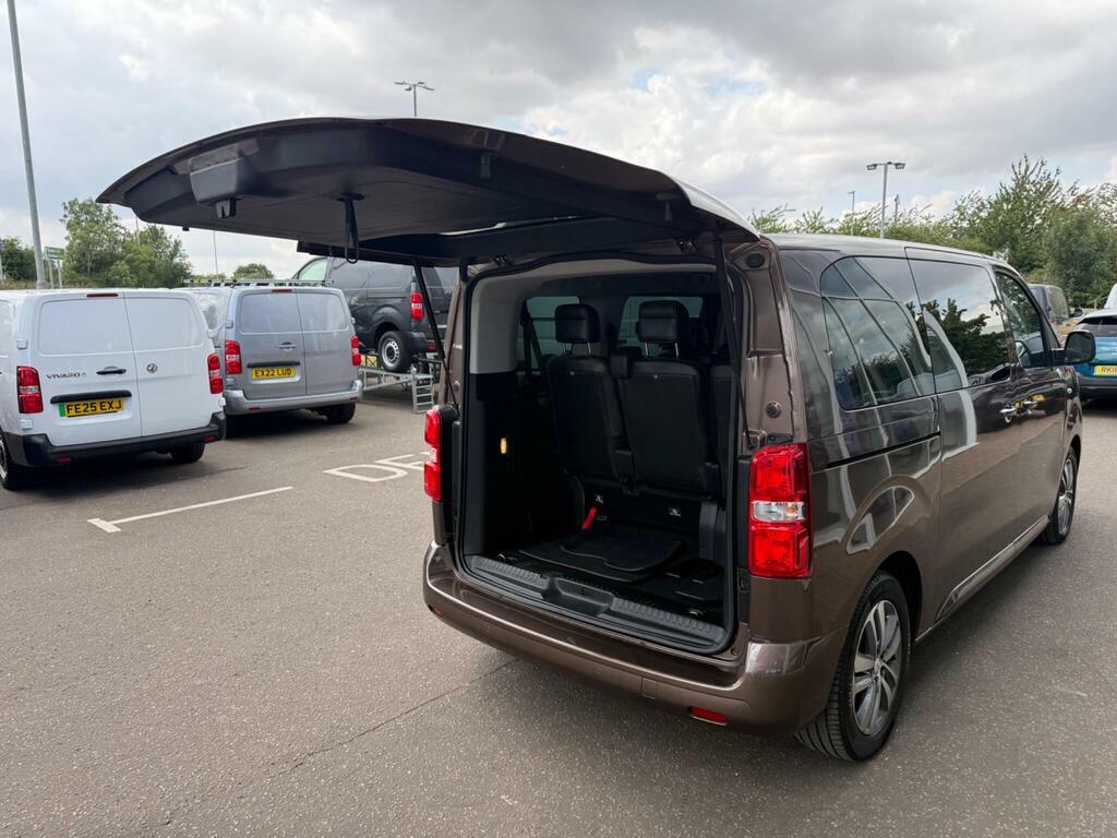 Peugeot Traveller Bluehdi Active #11