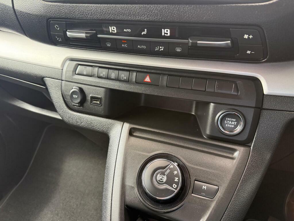 Peugeot Traveller Bluehdi Active #34