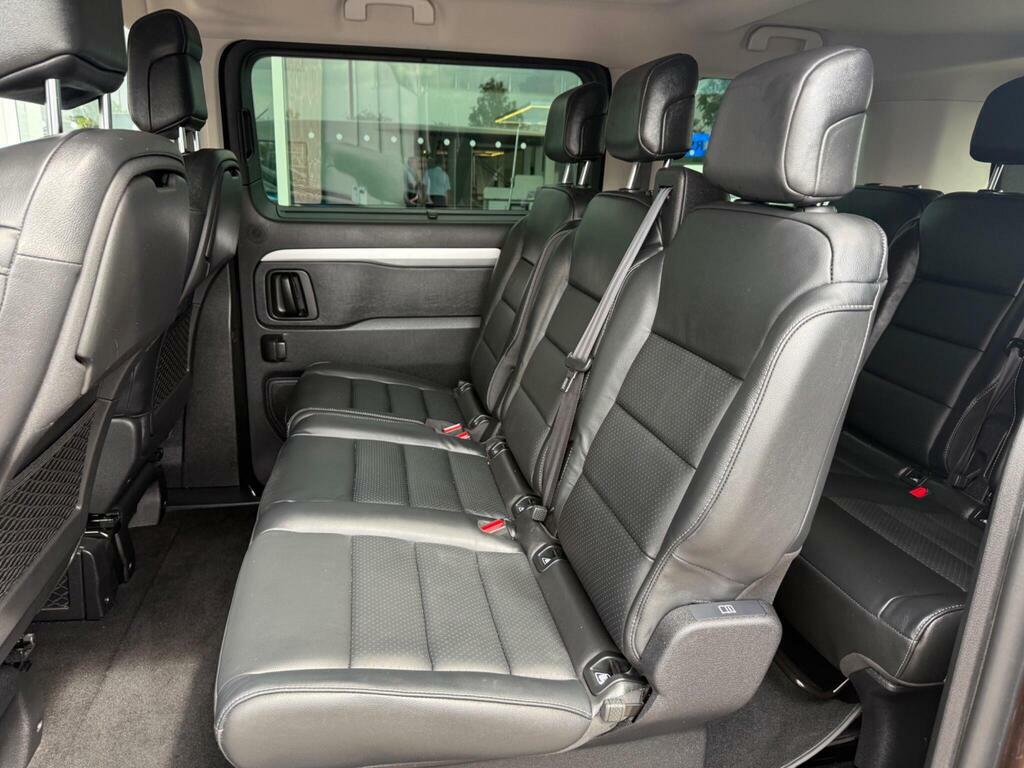 Peugeot Traveller Bluehdi Active #32