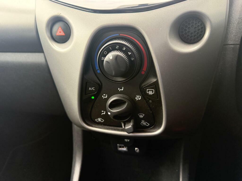 Peugeot 108 1.0 Active Blue #11