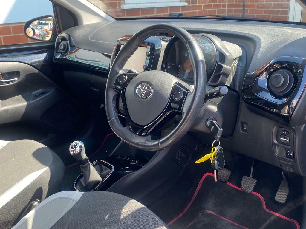 Toyota Aygo Hatchback Red #15