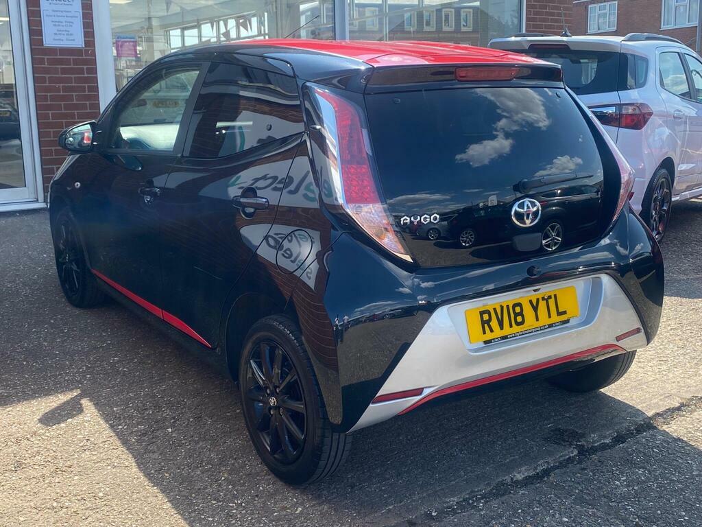 Toyota Aygo 1.0 Vvt-i X-press Euro 6 Black #3