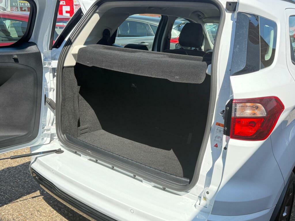 Ford Ecosport Petrol #32