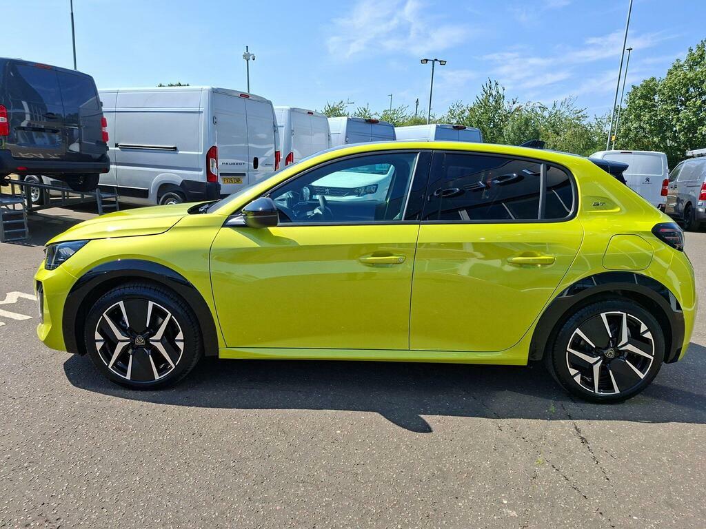 Peugeot 208 Allure White #11