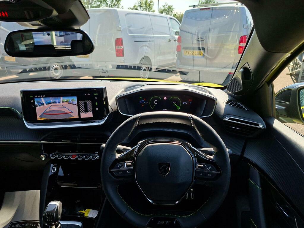 Peugeot 208 Allure White #52