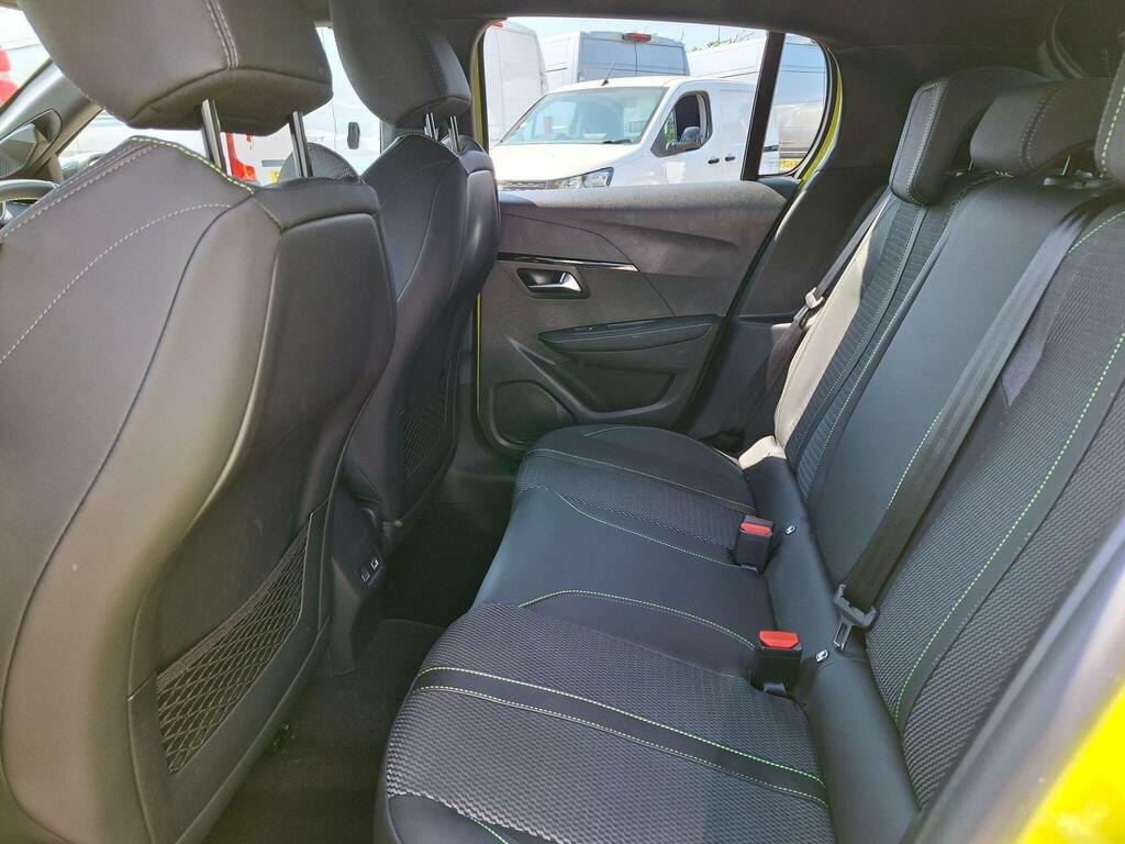 Peugeot 208 Allure White #23