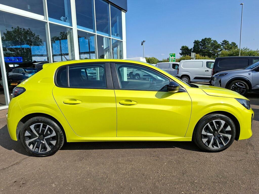 Peugeot 208 1.2 Puretech Active Euro 6 Ss Yellow #2