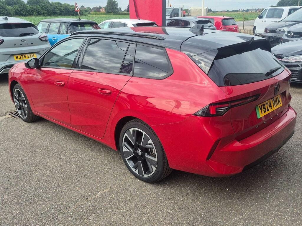 Vauxhall Astra Astra-e 54Kwh Ultimate Sports Tourer Red #4