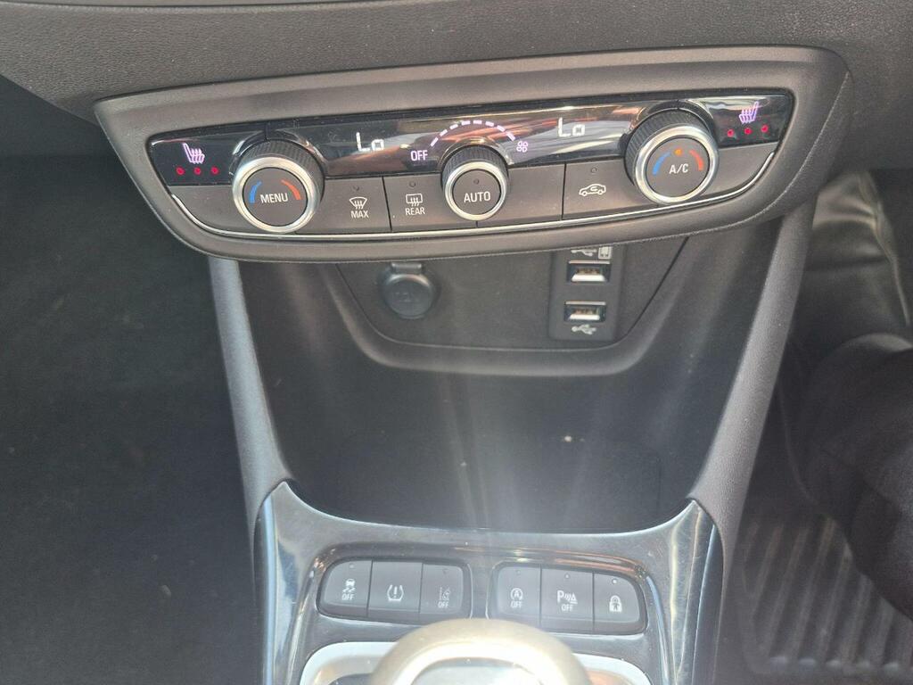 Vauxhall Crossland Design Black #24