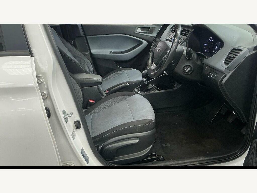 Hyundai I20 1.2 Premium Euro 6 White #5