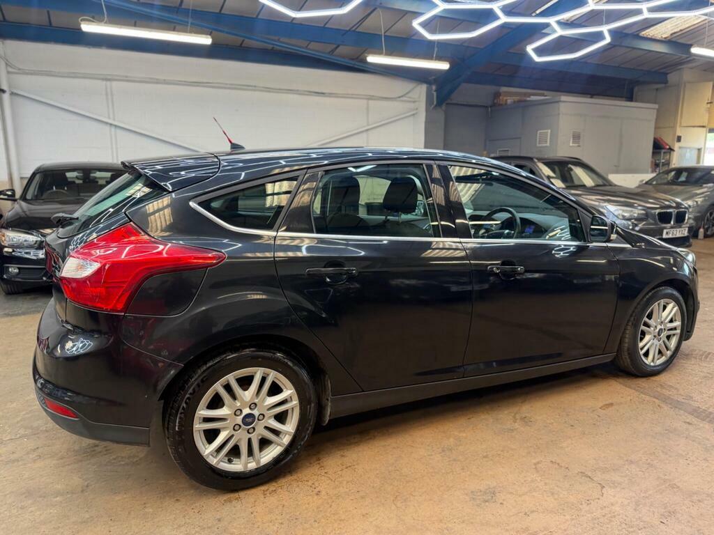 Ford Focus Hatchback St Black #13