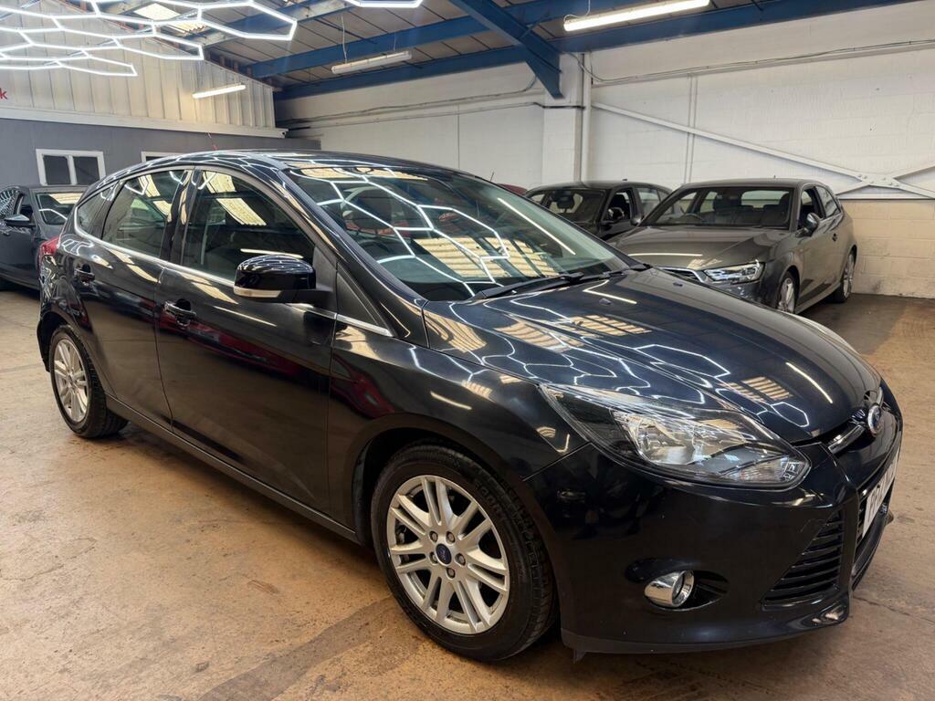 Ford Focus Hatchback St Black #1