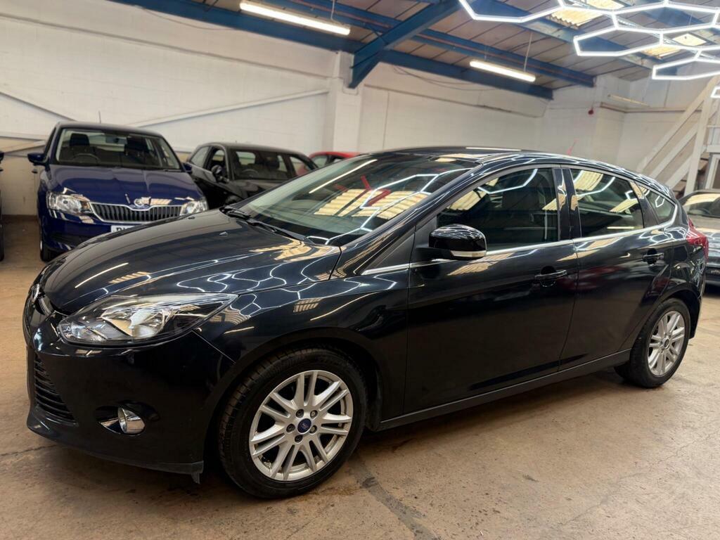 Ford Focus Hatchback St Black #8