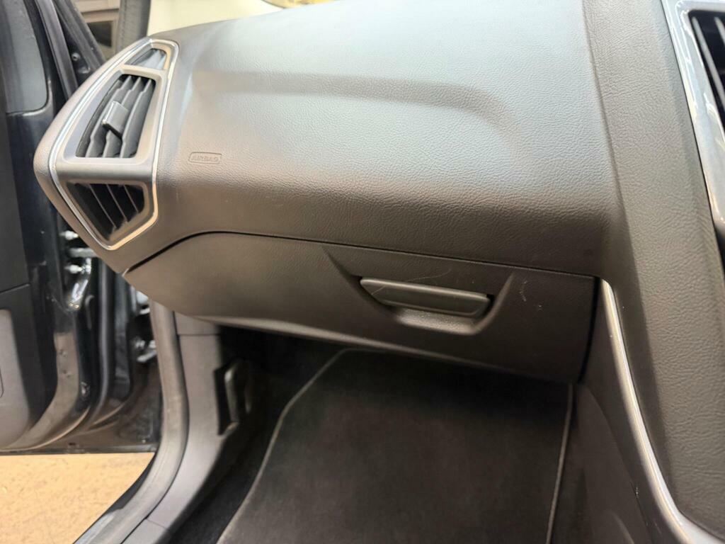 Ford Focus Hatchback St Black #38