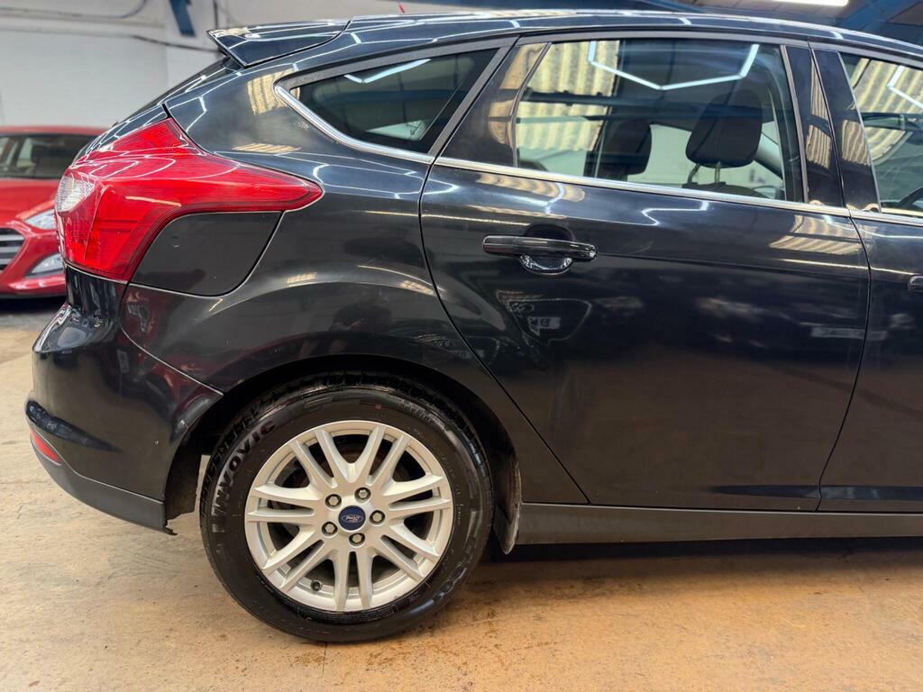 Ford Focus Hatchback St Black #55