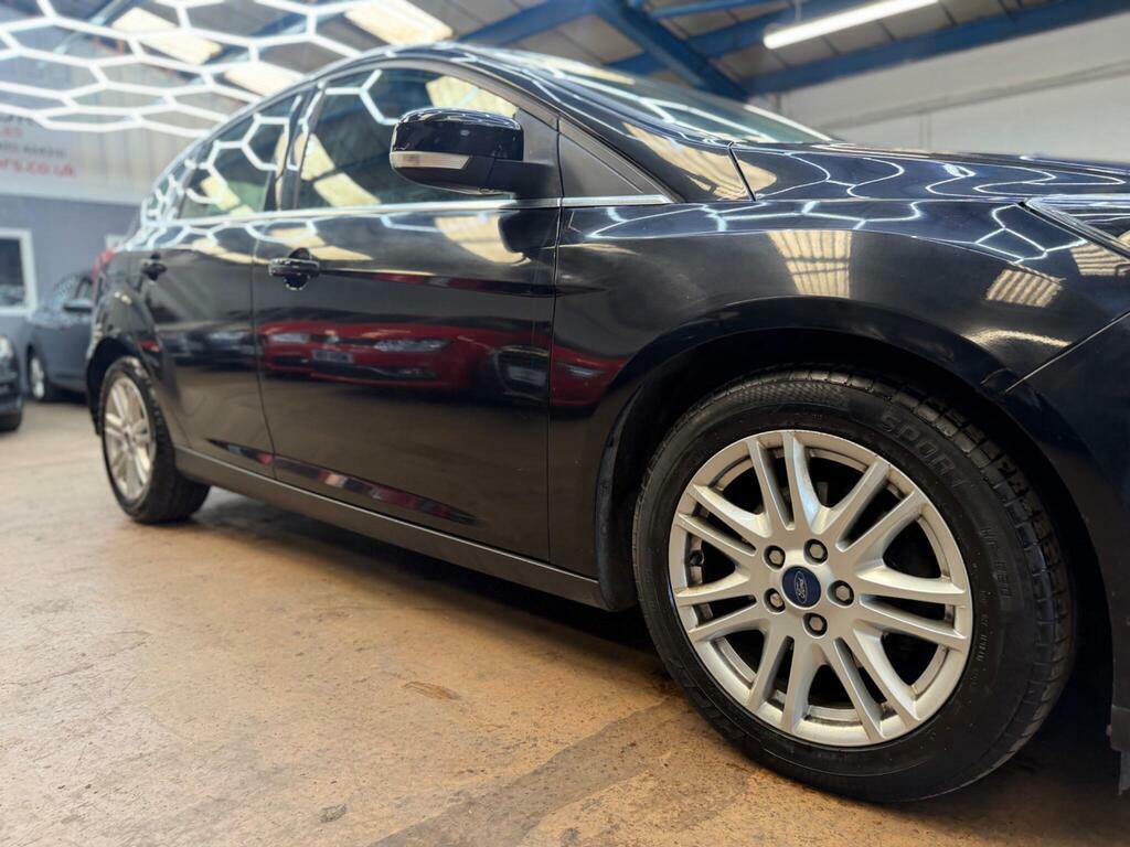 Ford Focus Hatchback St Black #43