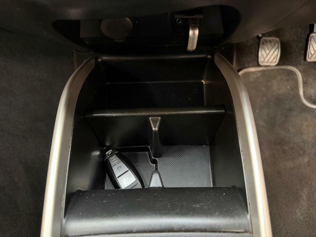Suzuki Baleno Petrol White #37