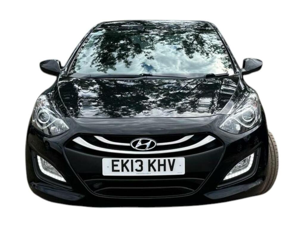 Hyundai I30 1.4 Active Euro 5 EK13KHV Black #2