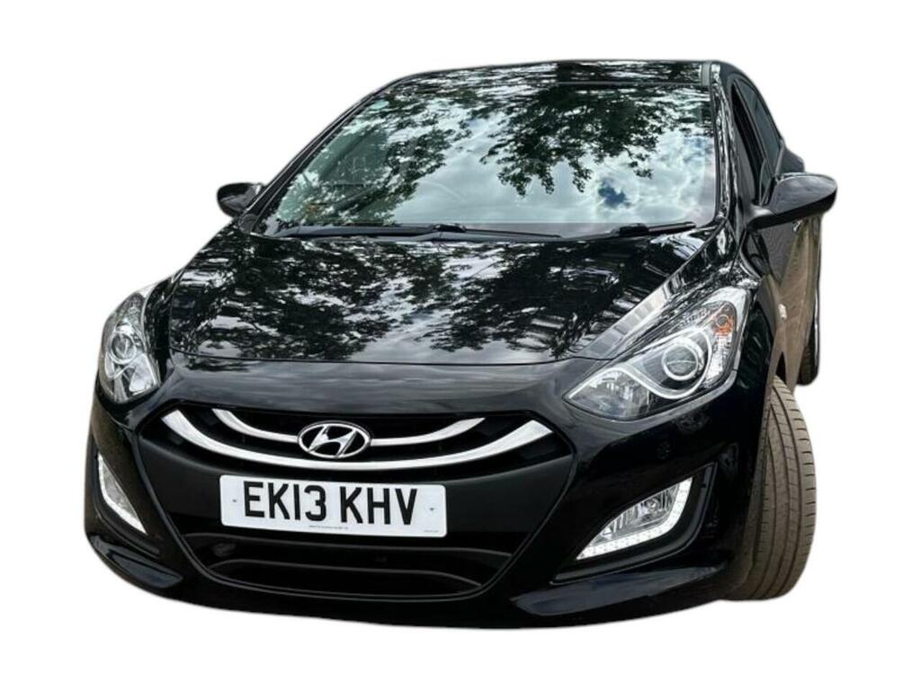 Hyundai I30 1.4 Active Euro 5 EK13KHV Black #4