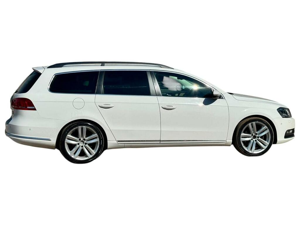 Volkswagen Passat Blue #25