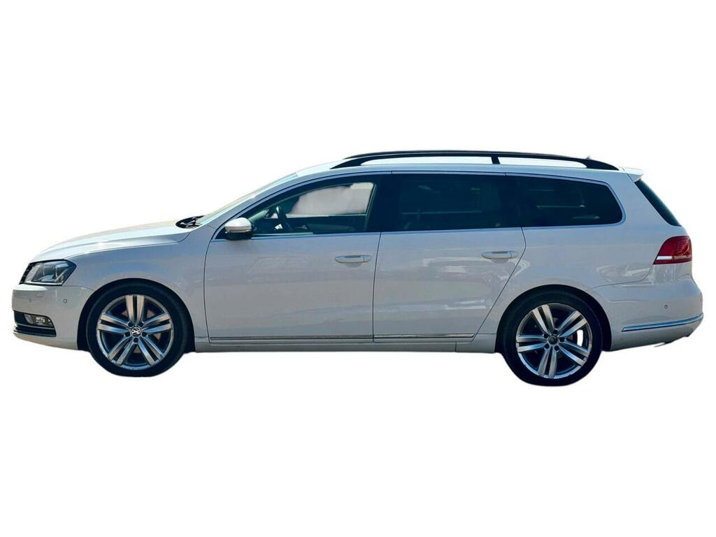 Volkswagen Passat Blue #19