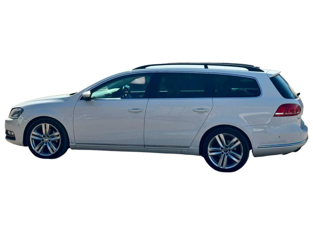 Volkswagen Passat Blue #17